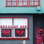 Κι όμως στην πόλη των Αγγέλων υπάρχει ένα… Μπαρ Χωρισμού