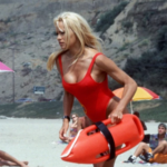 Επτά στις δέκα γυναίκες στην Ελλάδα δεν είναι ικανοποιημένες με το μέγεθος του στήθους τους