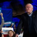 ΗΠΑ: Όλοι οι Δημοκρατικοί από τη μία και ο Σάντερς από την άλλη