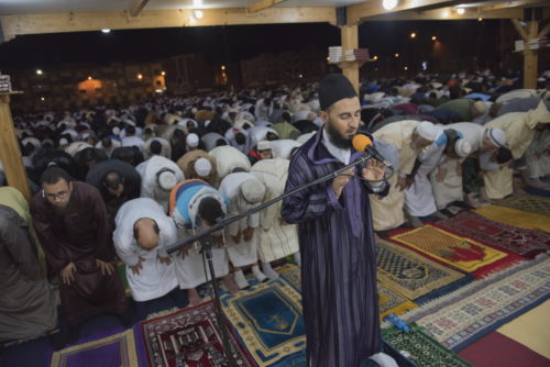 Κορονοϊός: Το Μαρόκο κλείνει τα τζαμιά και η Τουρκία αναστέλλει τις μαζικές προσευχές σ’ αυτά