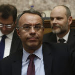 Σταϊκούρας: Υπό εξέταση η αναστολή καταβολής του δώρου Πάσχα