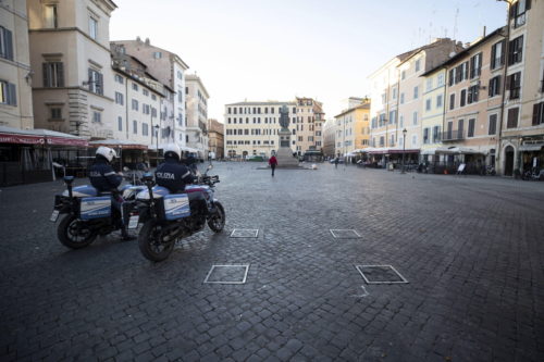 Κορονοϊός: 349 νέοι νεκροί στην Ιταλία