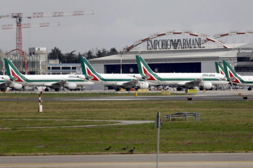 Κορονοϊός: Κρατικοποίηση της Alitalia σχεδιάζει η Ιταλία