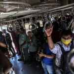 Ο βιοπορισμός χιλιάδων φτωχών Ινδών κατέρρευσε εξαιτίας των μέτρων για τον περιορισμό της εξάπλωσης του κορονοϊού