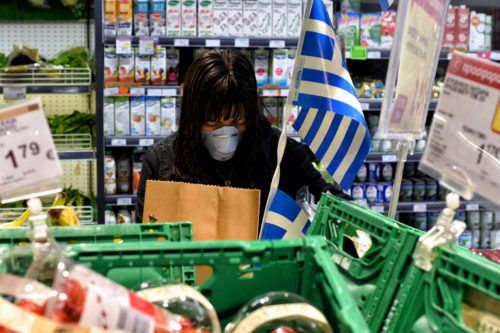 Ηλίας Μόσιαλος: Η Ελλάδα είναι μία από τις 2-3 χώρες που τα πηγαίνουν καλύτερα στην Ευρώπη με την αντιμετώπιση του κορονοϊού