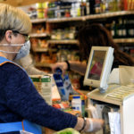 Κλειστά εξετάζεται να παραμείνουν τα σούπερ μάρκετ την Κυριακή