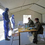 Κορονοϊός-Γερμανία: Τα μαζικά τεστ εξηγούν το σχετικά χαμηλό ποσοστό θανάτων στη χώρα