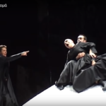 Δείτε την παράσταση «8 γυναίκες» σε σκηνοθεσία Νίκου Καραθάνου στο YouTube