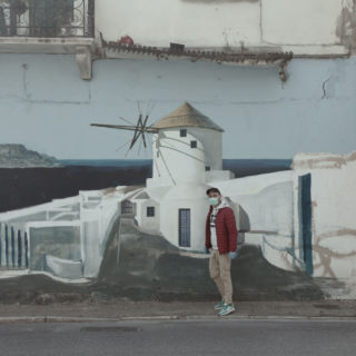 Η Αθήνα της «κοινωνικής απόστασης» σε 24 εικόνες