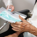 Κορονοϊός-Ιταλία: 100χρονος άνδρας νίκησε τον ιό και πήρε εξιτήριο