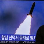 Βόρεια Κορέα: Εκτόξευσε τρεις πυραύλους αγνώστου τύπου στην Ανατ. Θάλασσα