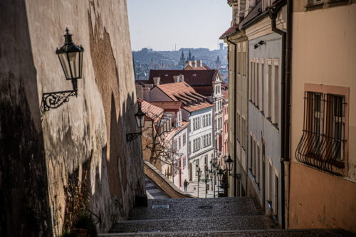 Τσεχία-Κορονοϊός: Η Πράγα εκμεταλλεύεται την παύση στον τουρισμό για να ελέγξει το Airbnb