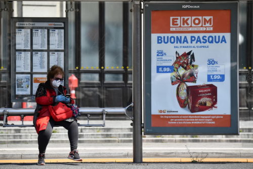 Iταλία-Κορονοϊός: Πρόστιμο 400 ευρώ επιβλήθηκε σε Ιταλίδα που έκανε 4 ώρες βόλτα με το λεωφορείο