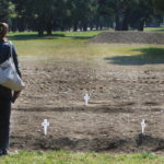 Κορονοϊός: Άρχισε στο Μιλάνο η ταφή των θυμάτων που δεν αναζητήθηκαν από τους οικείους τους