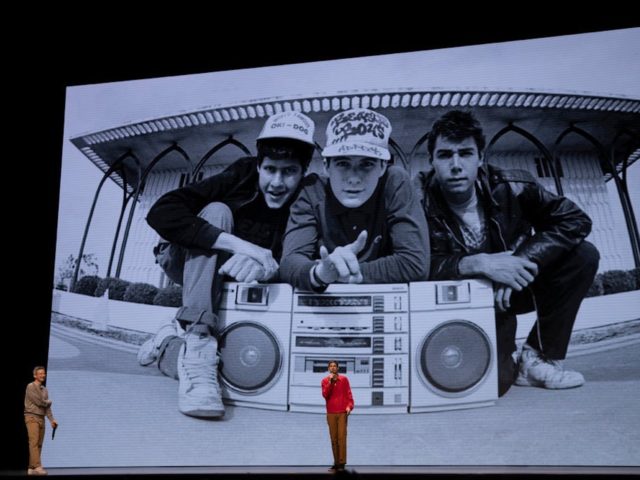 Οι Beastie Boys με δικά τους λόγια και ο Κρις Χέμσγουορθ πιο macho από ποτέ…