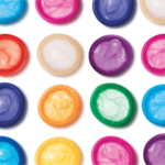 Κορονοϊός: Κίνδυνος για έλλειψη προφυλακτικών παγκοσμίως κι αυτό δεν είναι αστείο…