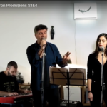 Δείτε τον Φοίβο Δεληβοριά σε μια οικεία live εμφάνιση