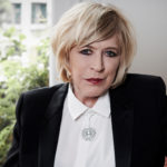 Η Μάριαν Φέιφθουλ πήρε εξιτήριο ύστερα από 22 ημέρες μάχης με τον κορονοϊό