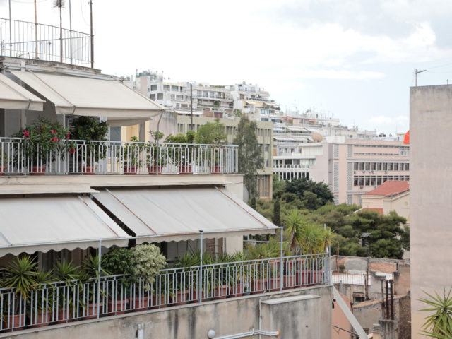 Τα Mπαλκόνια της Αθήνας