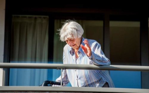 Μια Ολλανδέζα ηλικίας 107 ετών ανάρρωσε από τον κορονοϊό
