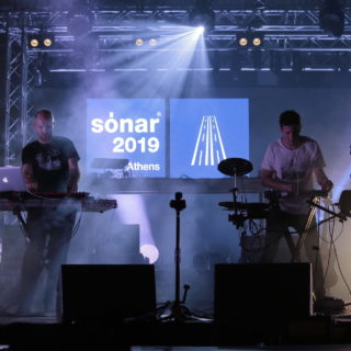 Οι Lip Forensics μοιράζονται μαζί μας το σάουντρακ του δικού τους «εγκλεισμού»