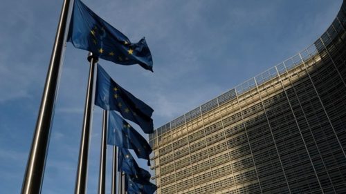 Κορονοϊός: Παραιτήθηκε ο επικεφαλής επιστήμονας της ΕΕ διαφωνώντας για την πολιτική έναντι της νόσου