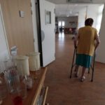 Κορονοϊός: Τουλάχιστον 10 κρούσματα σε οίκο ευγηρίας στη Νέα Μάκρη