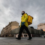 Ο Παγκόσμιος Οργανισμός Υγείας εκφράζει την ανησυχία του για την αύξηση των κρουσμάτων σε κάποιες χώρες