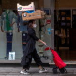 Iσπανία-Kορωνοϊός: Περισσότεροι από ένα εκατομμύριο κάτοικοι της περιφέρειας της Μαδρίτης δεν μπορούν να βγαίνουν από τη συνοικία τους