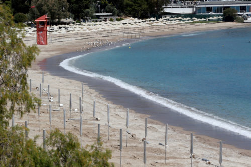 Πέτσας: «Το Σάββατο ανοίγουν 515 οργανωμένες παραλίες της χώρας»