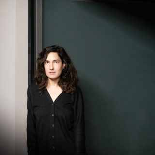 Η Αργυρώ Χιώτη και οι VASISTAS παρουσιάζουν μια περφόρμανς με δύο μορφές: ψηφιακή και φυσική