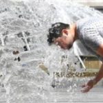 Μία φορά ανά δέκα χρόνια το να έχουμε μια μέση θερμοκρασία περί τους 10 βαθμούς μεγαλύτερη από τη μέση αναμενόμενη για την περίοδο