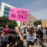 ΗΠΑ-Δολοφονία Τζορτζ Φλόιντ: Τουλάχιστον πέντε αστυνομικοί τραυματίστηκαν από σφαίρες στις διαδηλώσεις