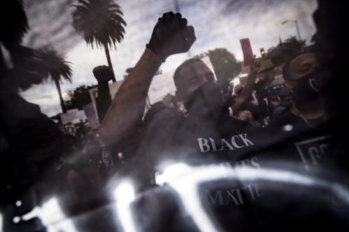 ΗΠΑ: Διαδηλώσεις ξέσπασαν στη Φιλαδέλφεια μετά τον πυροβολισμό και θάνατο μαύρου άνδρα από αστυνομικούς [BINTEO]