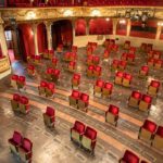 Έτσι είναι πια η κεντρική αίθουσα του φημισμένου θεάτρου Berliner Ensemble