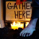 Δείτε το Enter της Emily Johnson: «Σκέφτομαι το έδαφος όταν εκτελώ αυτό τον χορό»