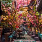 Η στοά του Noel μεταμορφώθηκε σε ολάνθιστο κήπο