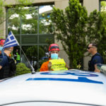 Προσαγωγές ακτιβιστών της Greenpeace σε ειρηνική διαμαρτυρία έξω από το Υπουργείο Περιβάλλοντος και Ενέργειας