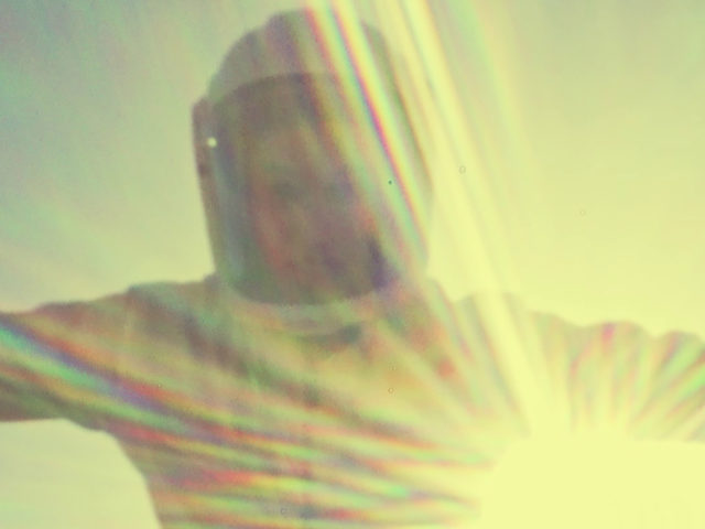 Γιώργος Ζώης: «Οι επαναστάτες είναι υπεύθυνοι για τη δημιουργία ενός νέου κόσμου και ως εκ τούτου ανεύθυνοι στον τωρινό»