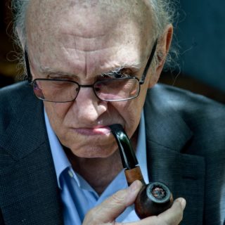 Ο Πέτρος Μάρκαρης επιφυλάσσει μια έκπληξη στο τελευταίο βιβλίο του