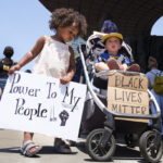 Η ανθρωπότητα διαδηλώνει για τον George Floyd (φωτογραφίες)