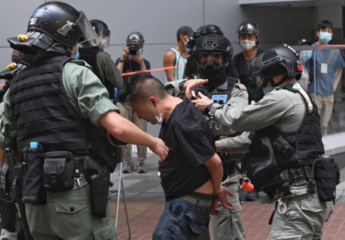 Πρώτες συλλήψεις στο Χονγκ Κονγκ βάσει του νέου νόμου περί εθνικής ασφάλειας