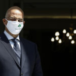 Δένδιας: Με μάσκα του Παναθηναϊκού συνάντησε την Ισπανίδα ομόλογό του