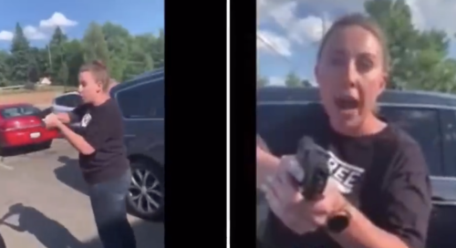 ΗΠΑ: Λευκή γυναίκα σημαδεύει με όπλο μια μαύρη μητέρα και την κόρη της [ΒΙΝΤΕΟ]