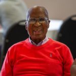 Πέθανε ο Άντριου Μλανγκένι, συγκρατούμενος του Νέλσον Μαντέλα