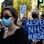 Βρετανία: Οι περισσότεροι πολίτες απορρίπτουν τον «εθνικισμό της εμβολιοθεραπείας»