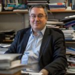 Μόσιαλος: «Ελάχιστη η πιθανότητα διασποράς του κορωνοϊού από επισκέπτες που προέρχονται από χώρες όπου η πανδημία έχει ελεγχθεί»