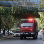 Πυρκαγιά στα Βίλια: Εντολή εκκένωσης για τους οικισμούς Άγιος Γεώργιος και Παλαιοχώρι