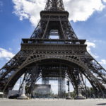 Γαλλία: Άνοιξε ο Πύργος του Άιφελ