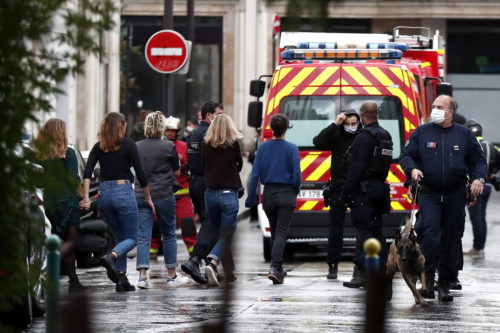 Γαλλία: Συνελήφθη ένας ύποπτος για την επίθεση με μαχαίρι κοντά στα παλιά γραφεία του Charlie Hebdo